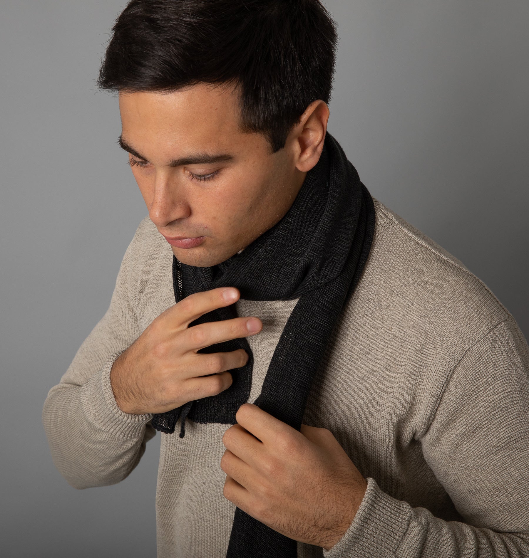 Sciarpa Morbida In Viscosa Intrecciata In Scatola Colore Blu - Foto 7